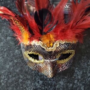 Animal Instinct Feather Eye Mask Costume Masquerade Dress Up Plastic - RRR Mask